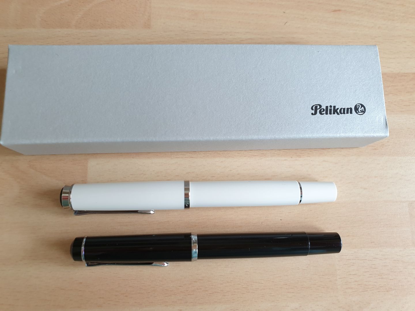 Pelikan-M150-vs-M205-geschlossen.jpg