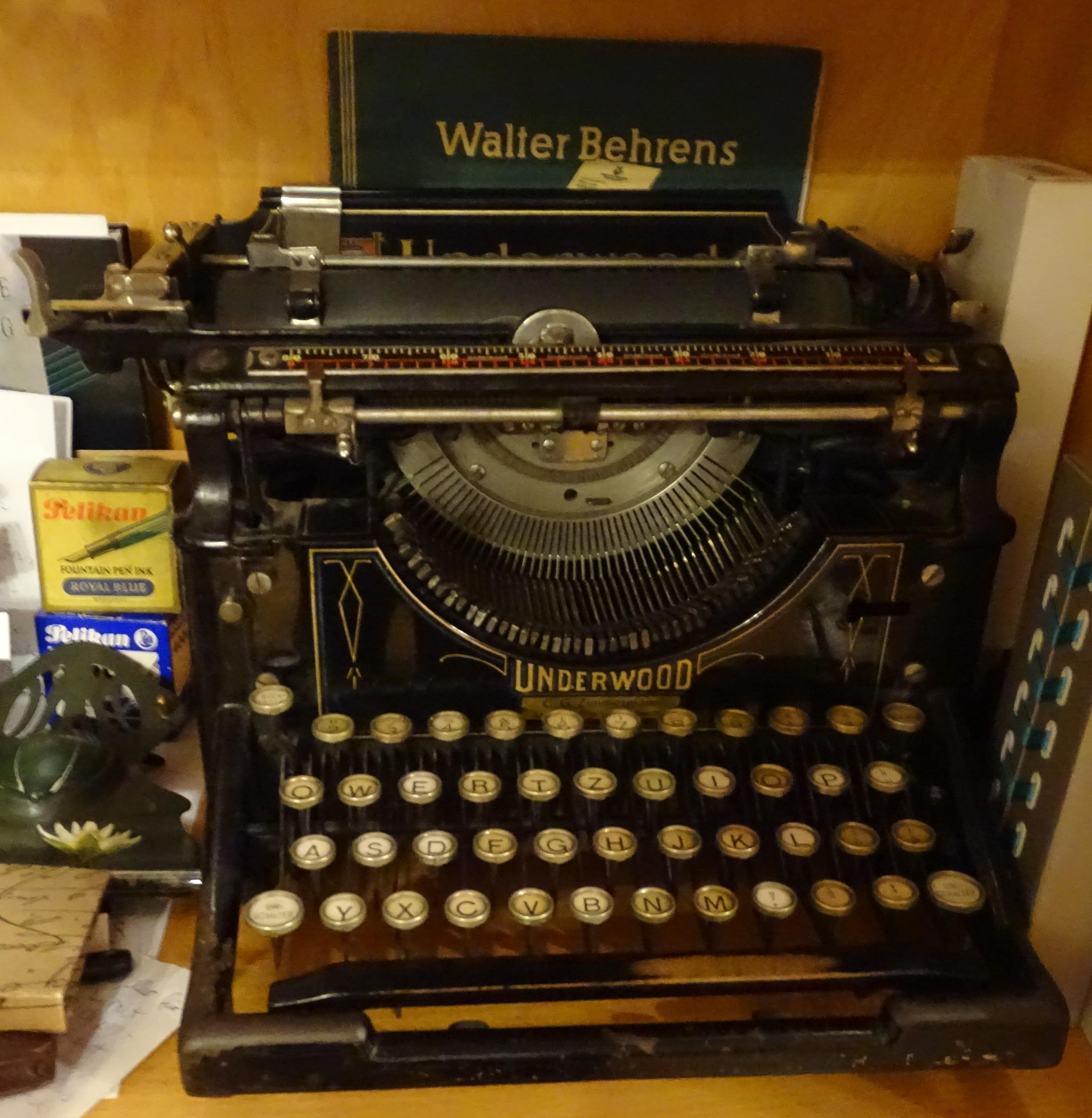Schreibmaschine Underwood.jpg