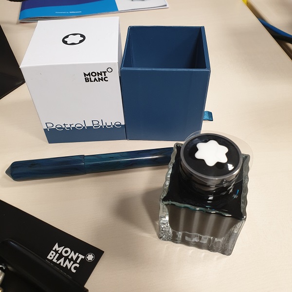 Petrol Blue Saarpen 374.jpg