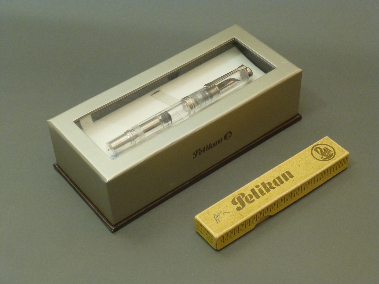 pelikan schachteln.jpg