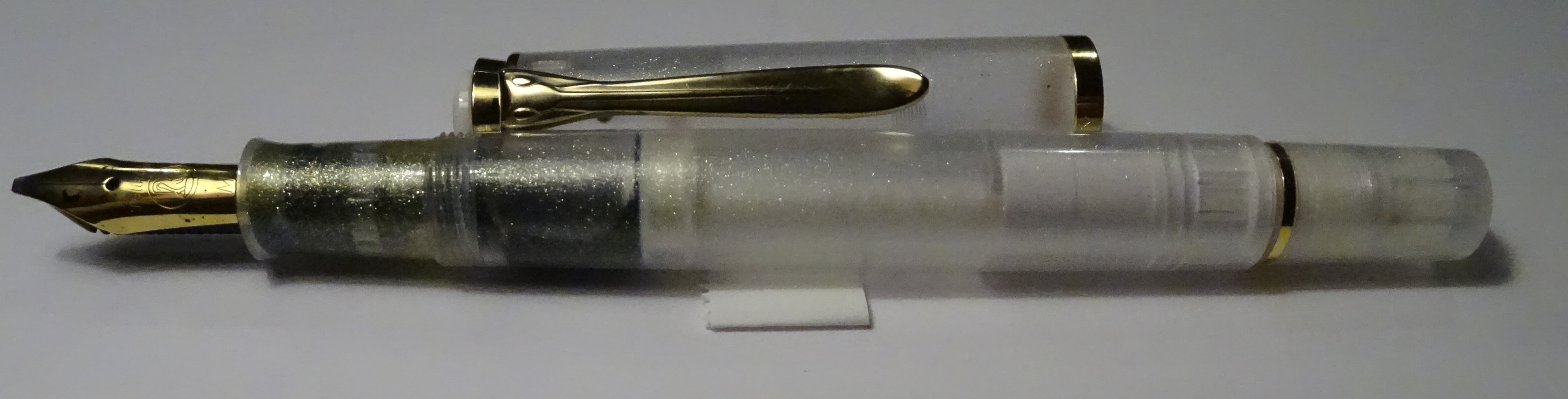 Pelikan M200 Demonstrator Golden Beryl 01.jpg