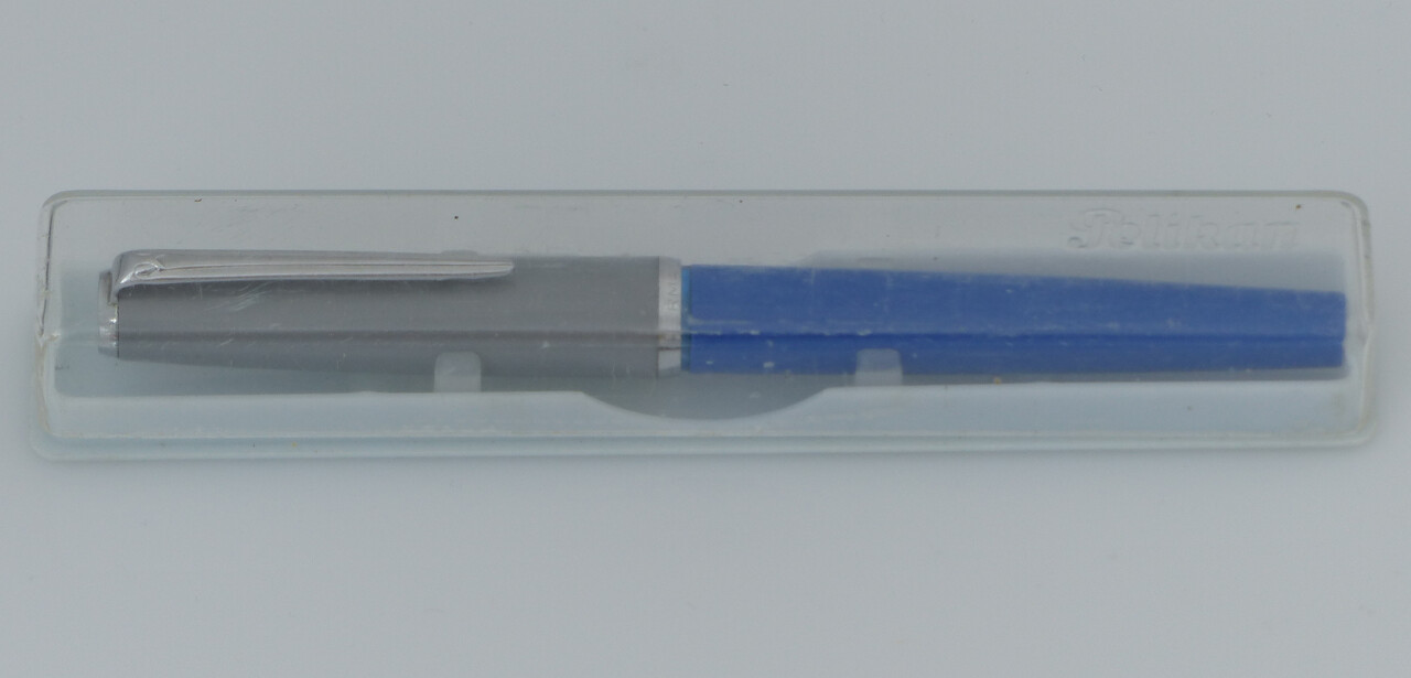 Pelikano-Schweiz-penex.jpg