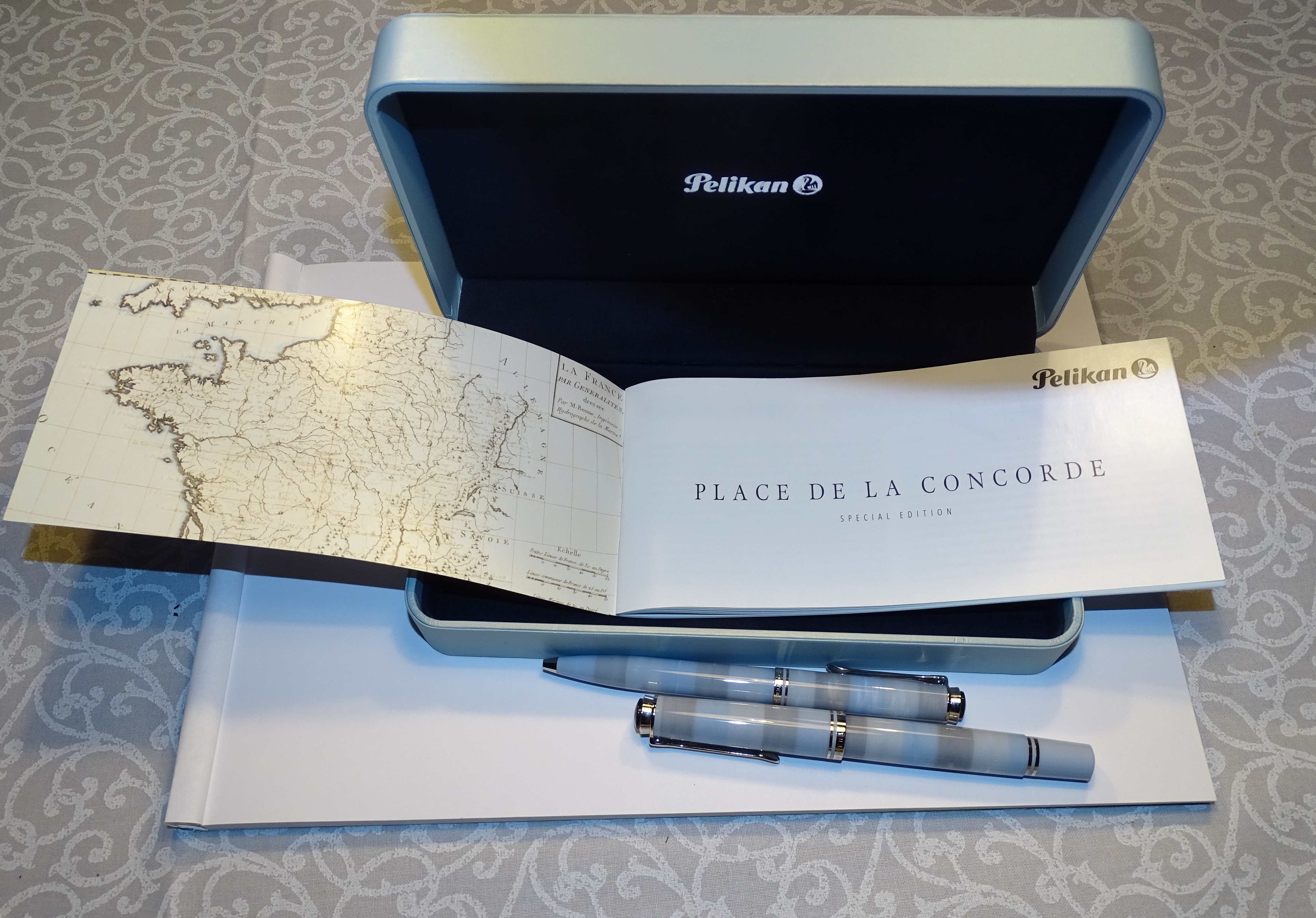 Pelikan M 620 Place de la Concorde Set mit  Broschüre.jpg