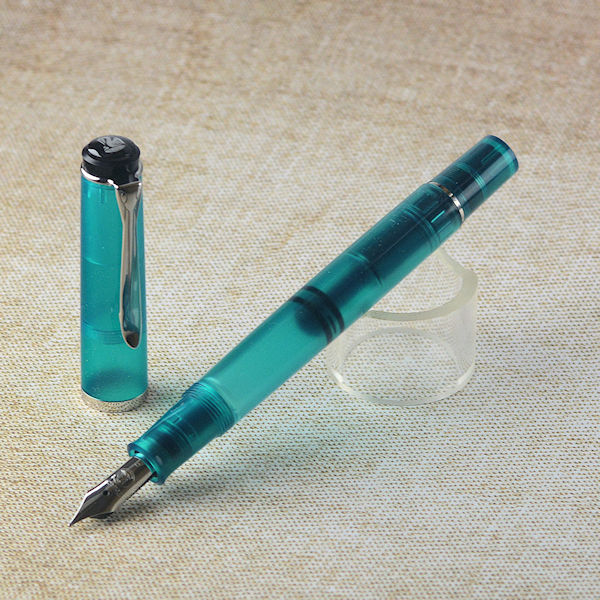 M205Apatite03klein.jpg