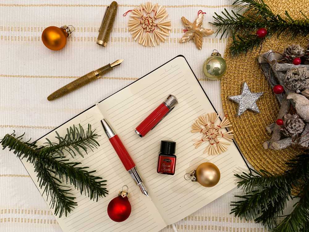 X-mas pens 01s.JPG