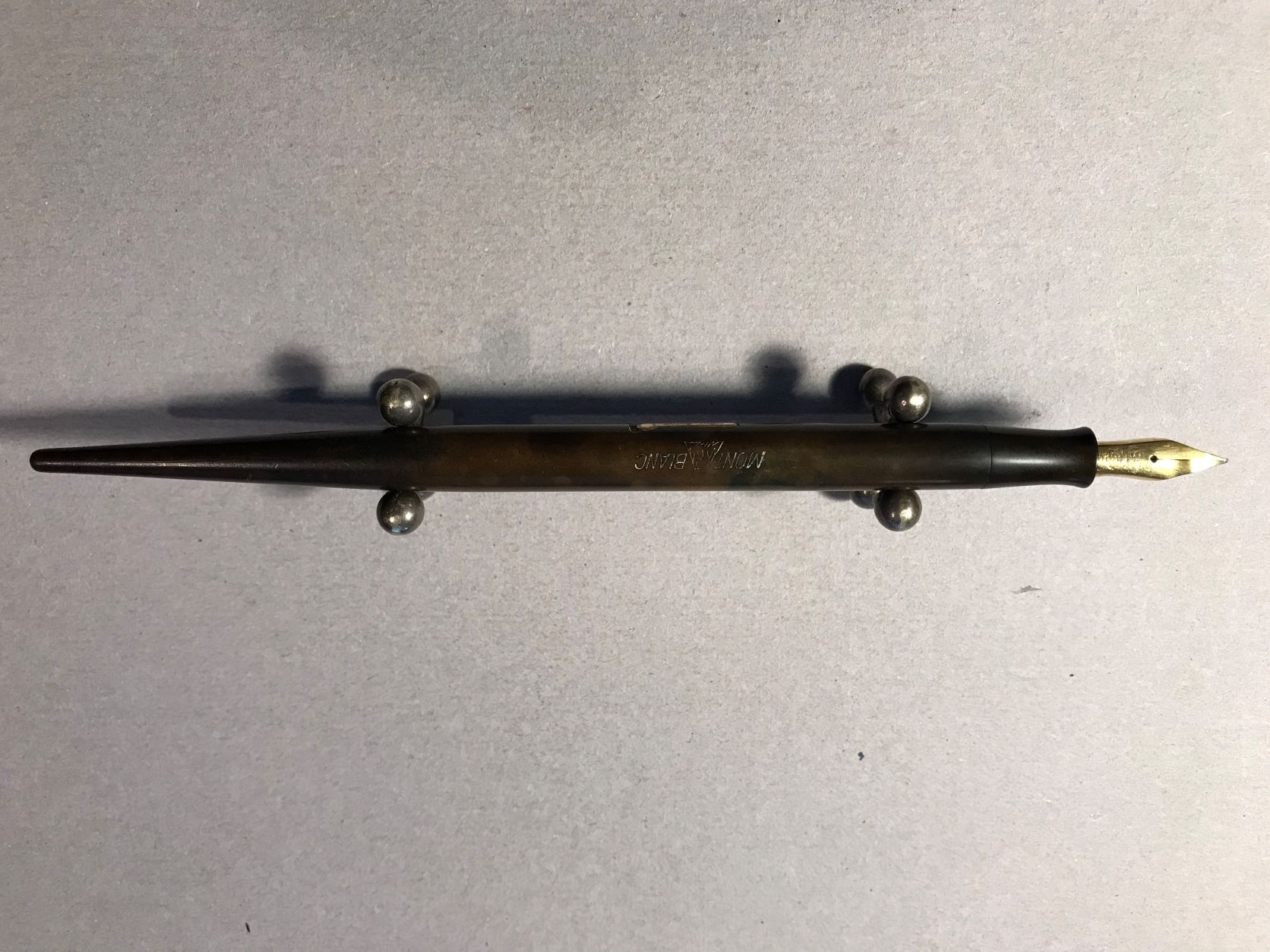 001Lever.JPG
