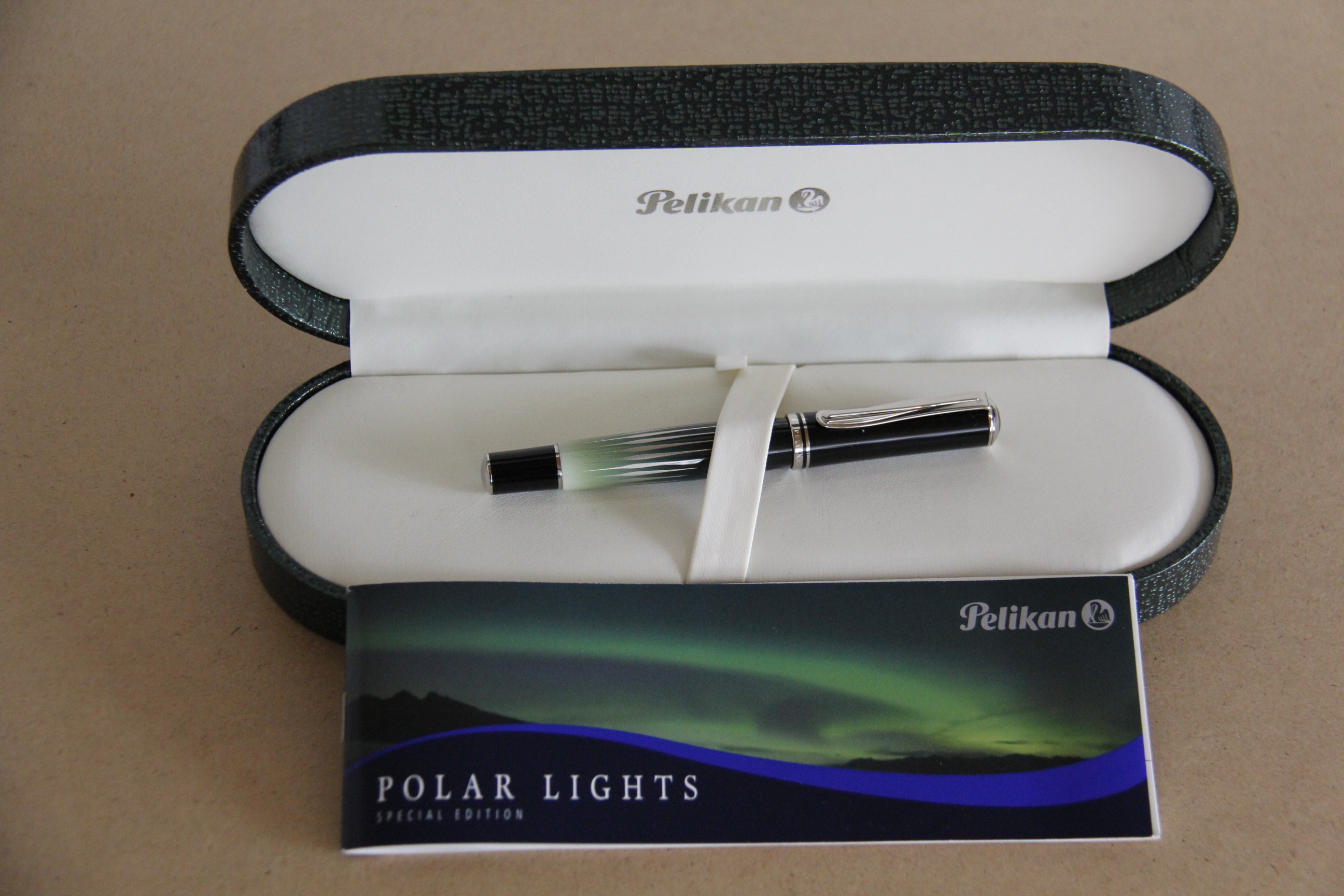 Pelikan Polar Lights.JPG