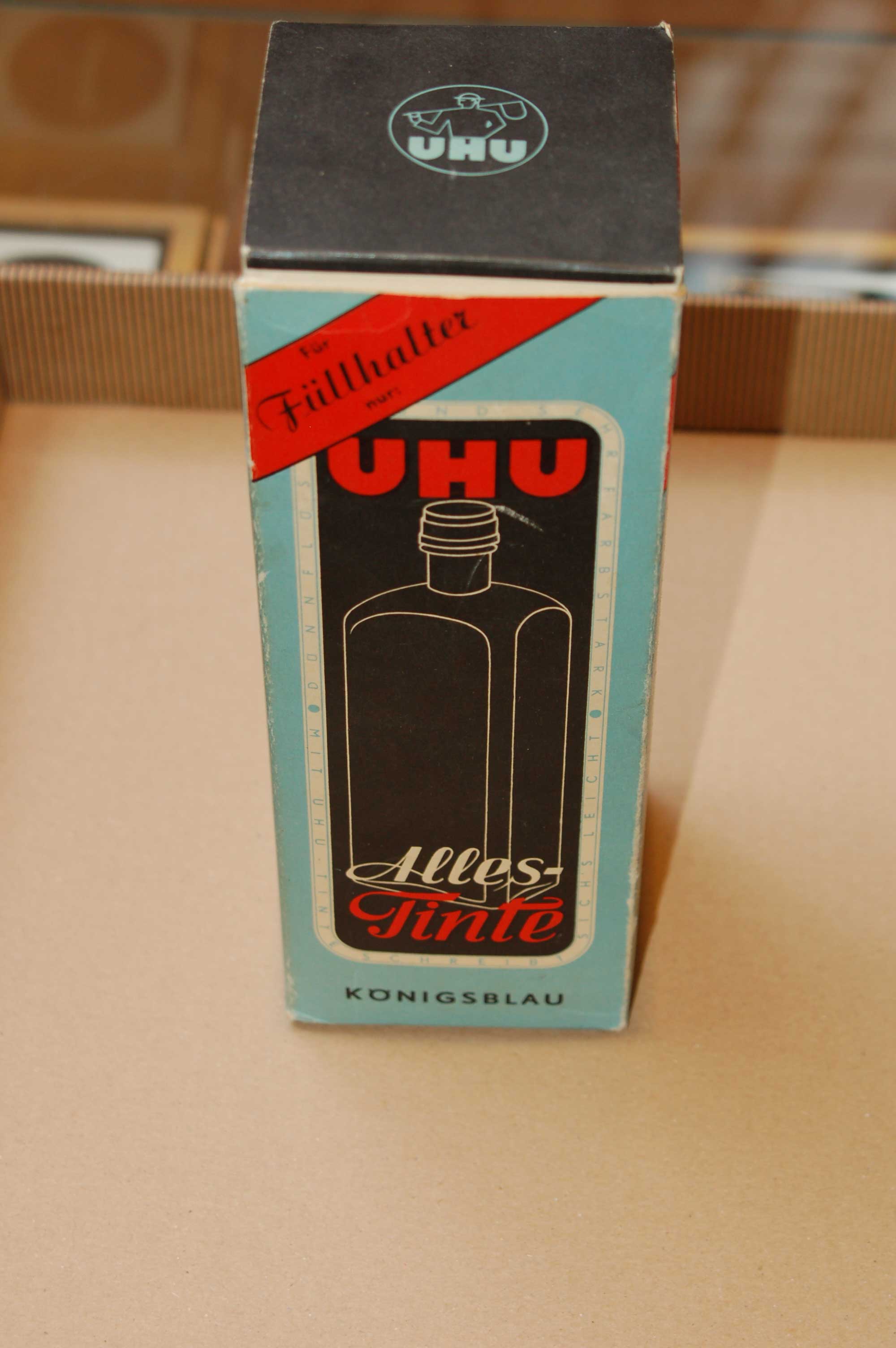 Uhu-schachtel.jpg