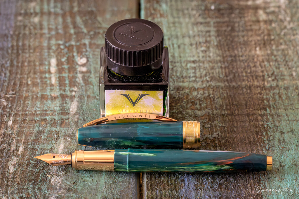 Visconti VG Novel Reader-5.jpg