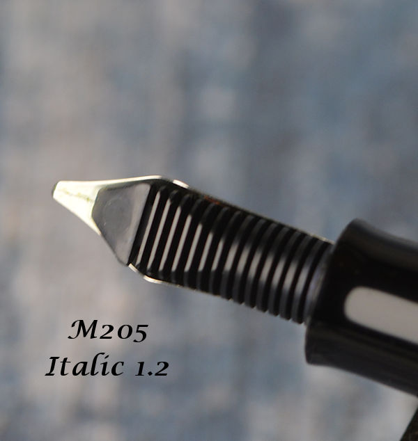 M205Italic102-2.jpg