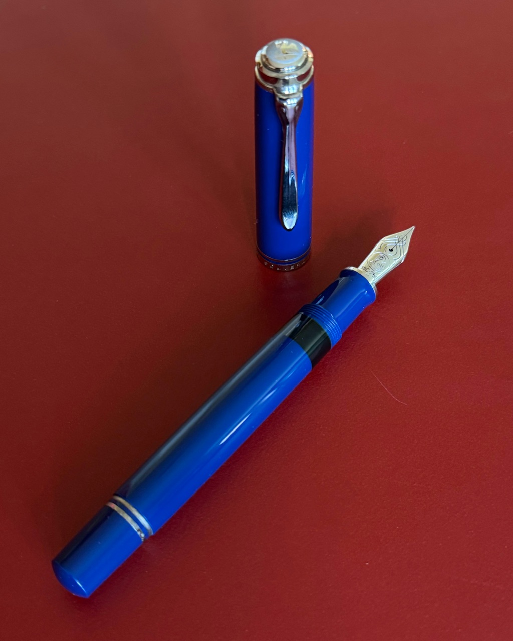 Pelikan M805 Solid Blue (mod)