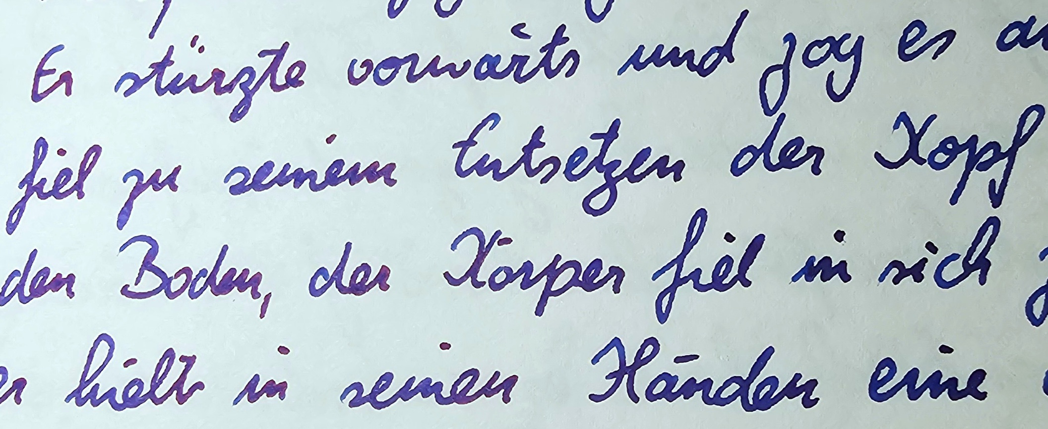 Diamine Skull &amp; Roses