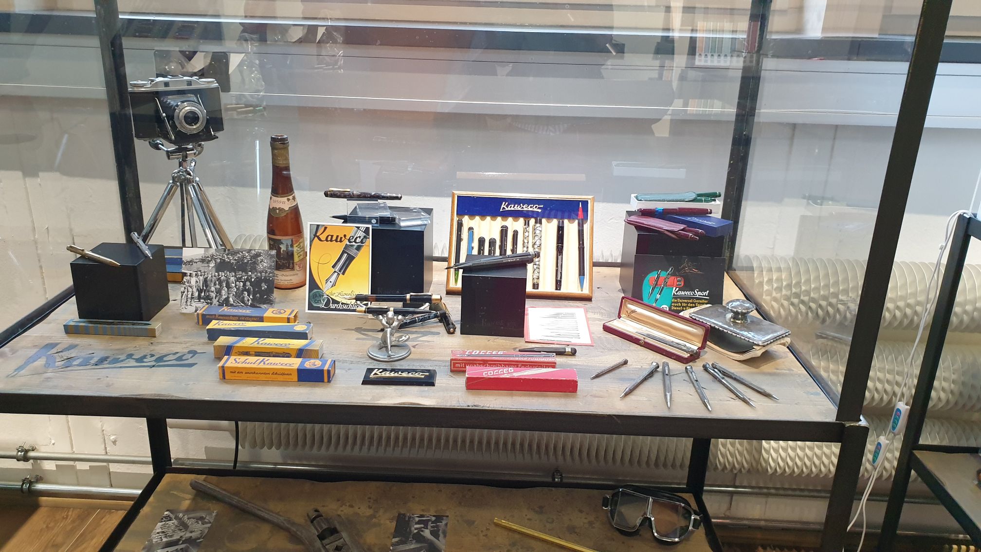 2024-05-Kaweco-historische-Vitrine.jpg