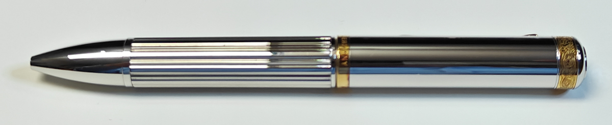 Pelikan Majesty Kugelschreiber 02.jpg