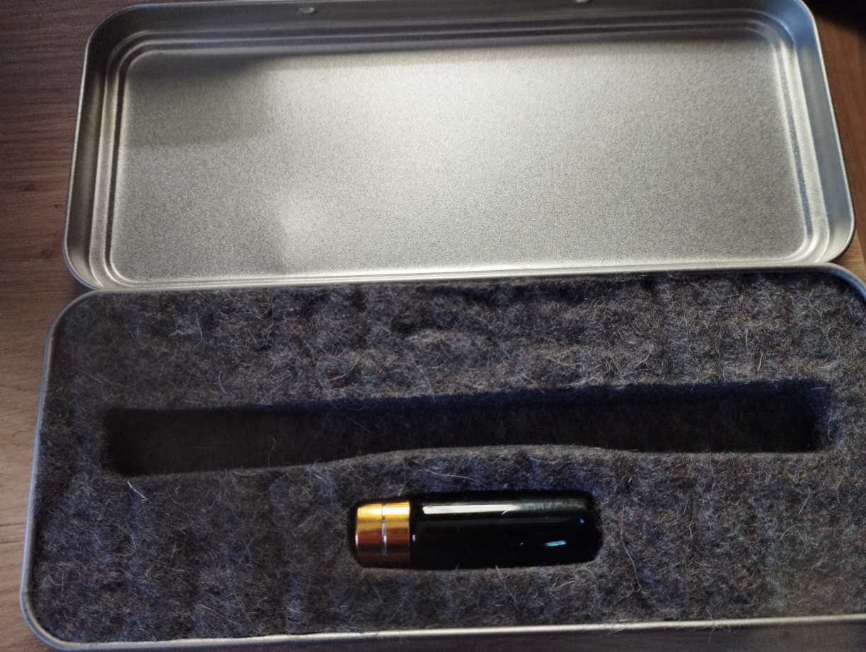 Blue_Etui_Tintenprobe.jpg