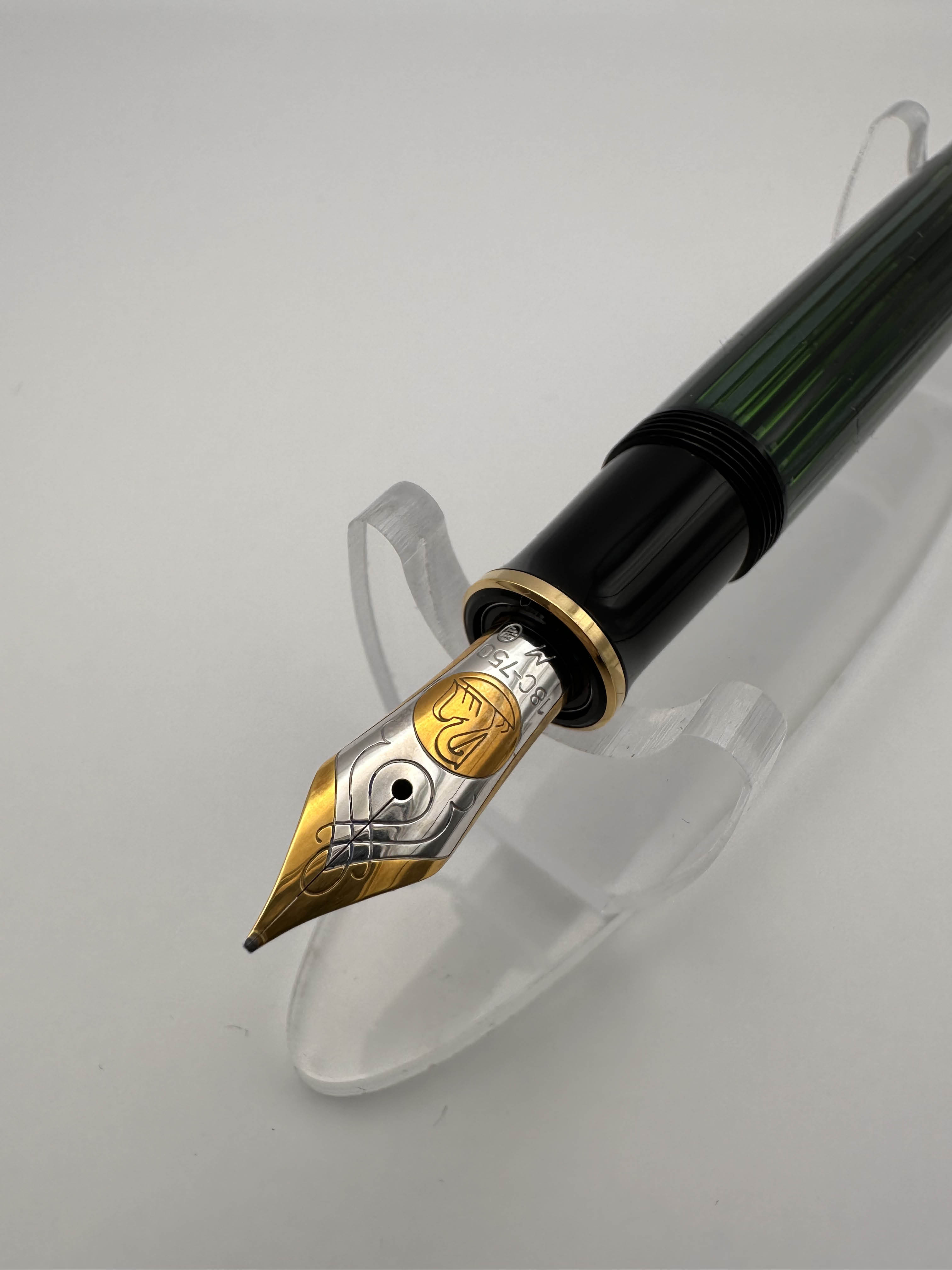 23 Pelikan M800 grün.jpg