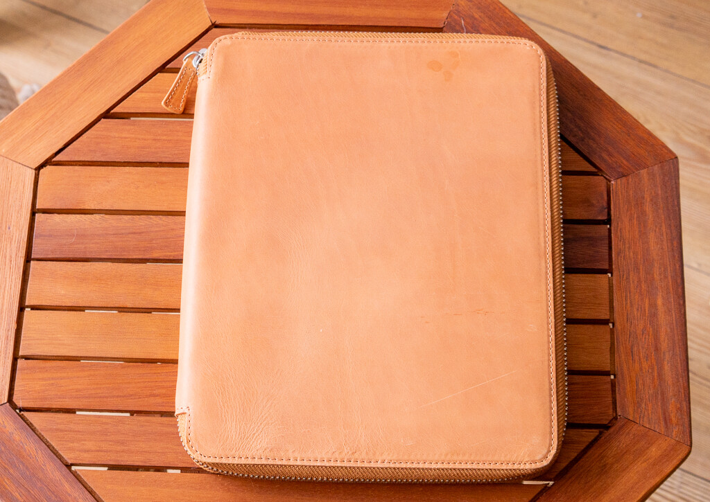 Galen Leather zippered folio B5-2.jpg