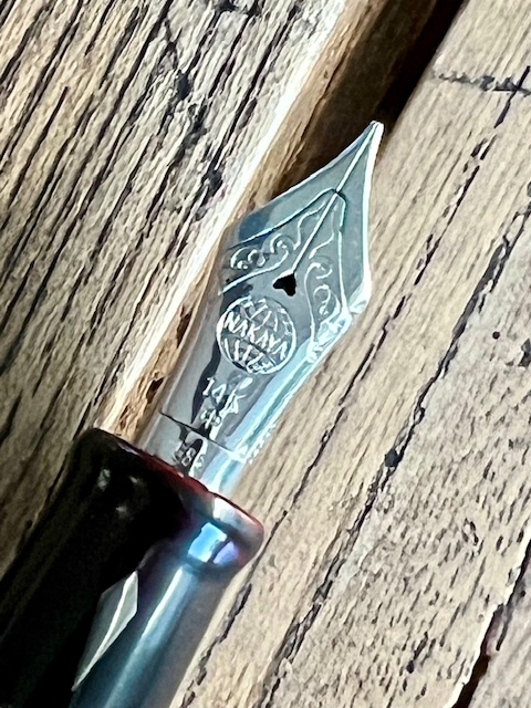 Nakaya Feder Mittel 2.jpg