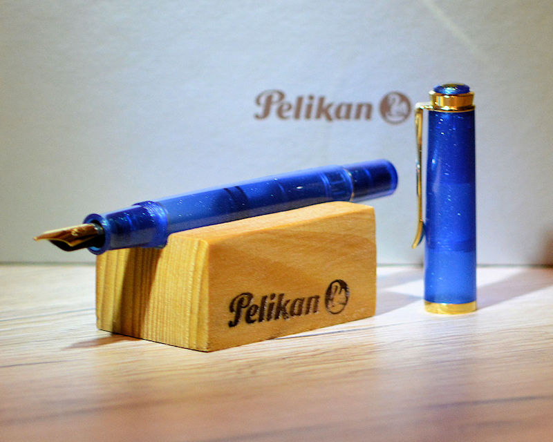 M200GoldenLapis.jpg