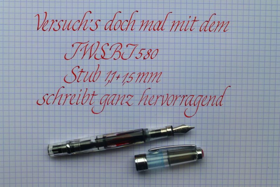 TWSBI 580 1,1mm Stub<br />Tinte: Edelstein Garnet<br />Papier: Clairefontaine