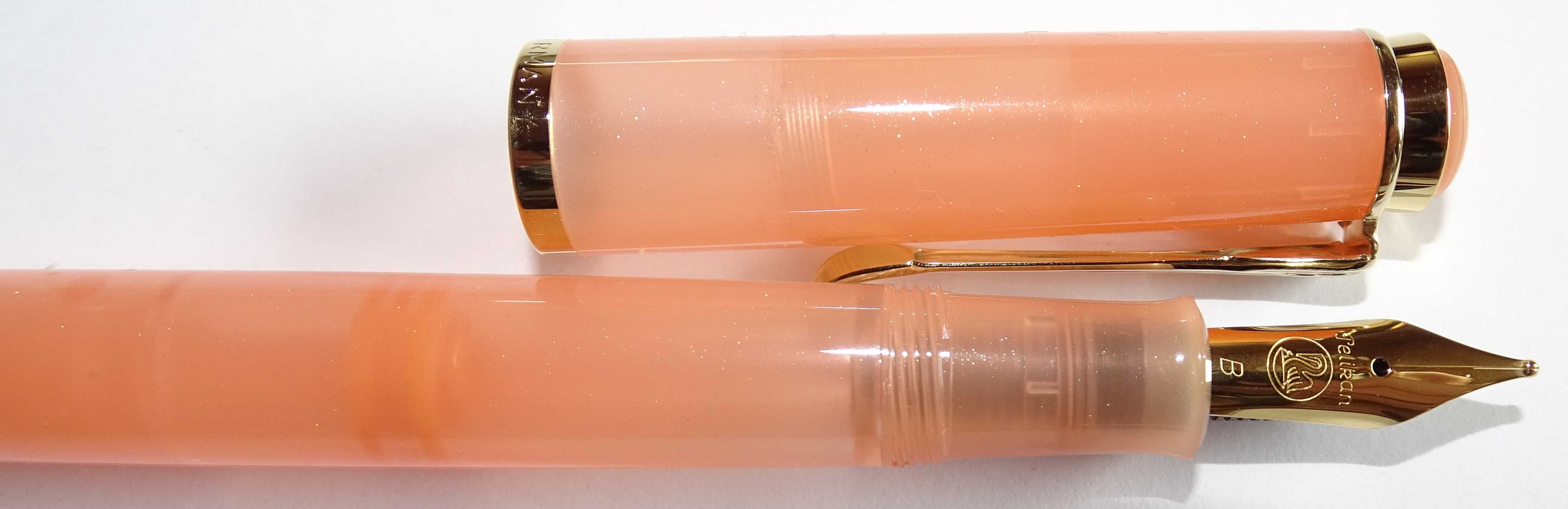 Pelikan M 200 Apricot Achat 02.jpg