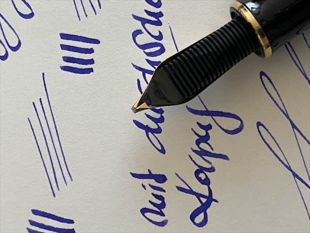 Pelikan 4