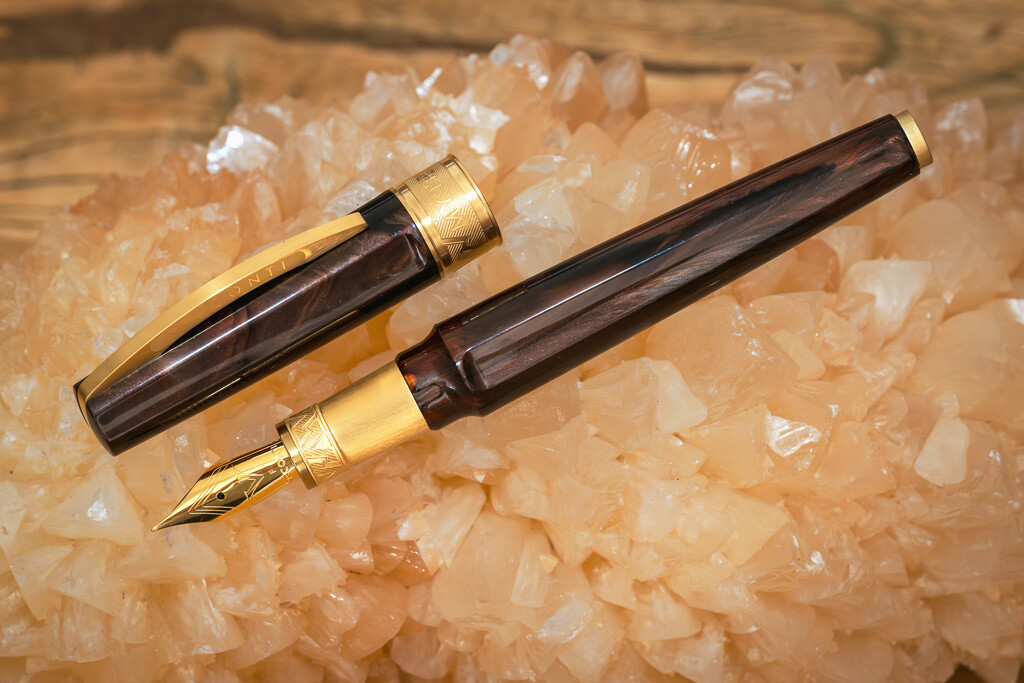 Visconti Mirage Mtyhos Apollo-2.jpg