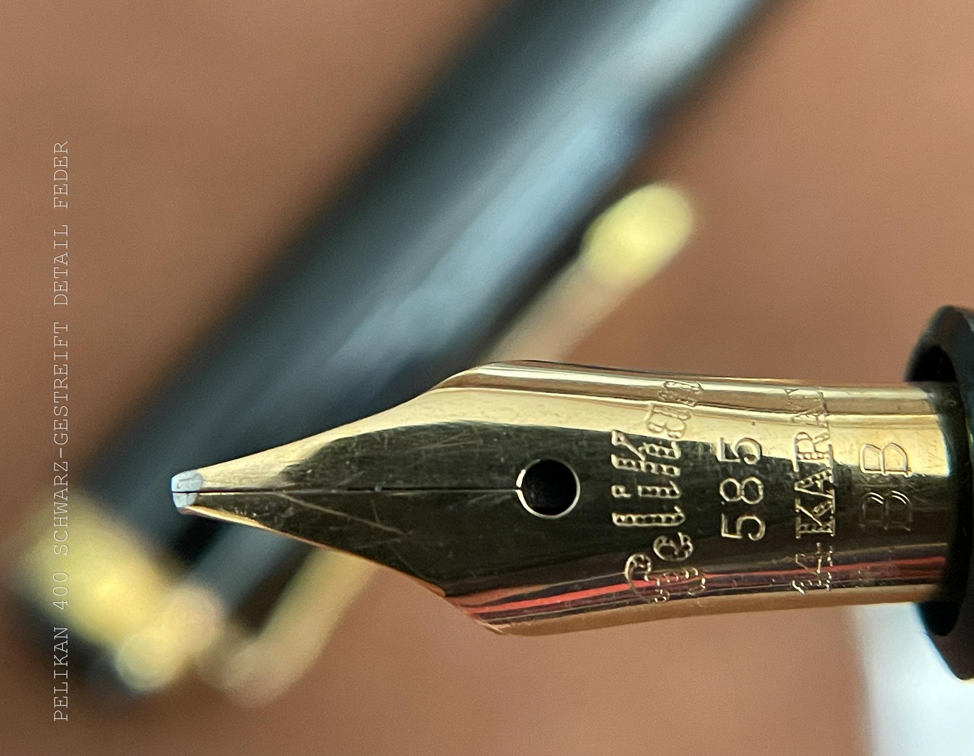 pelikan 400 schwarz-gestreift detail feder bb-6.jpg