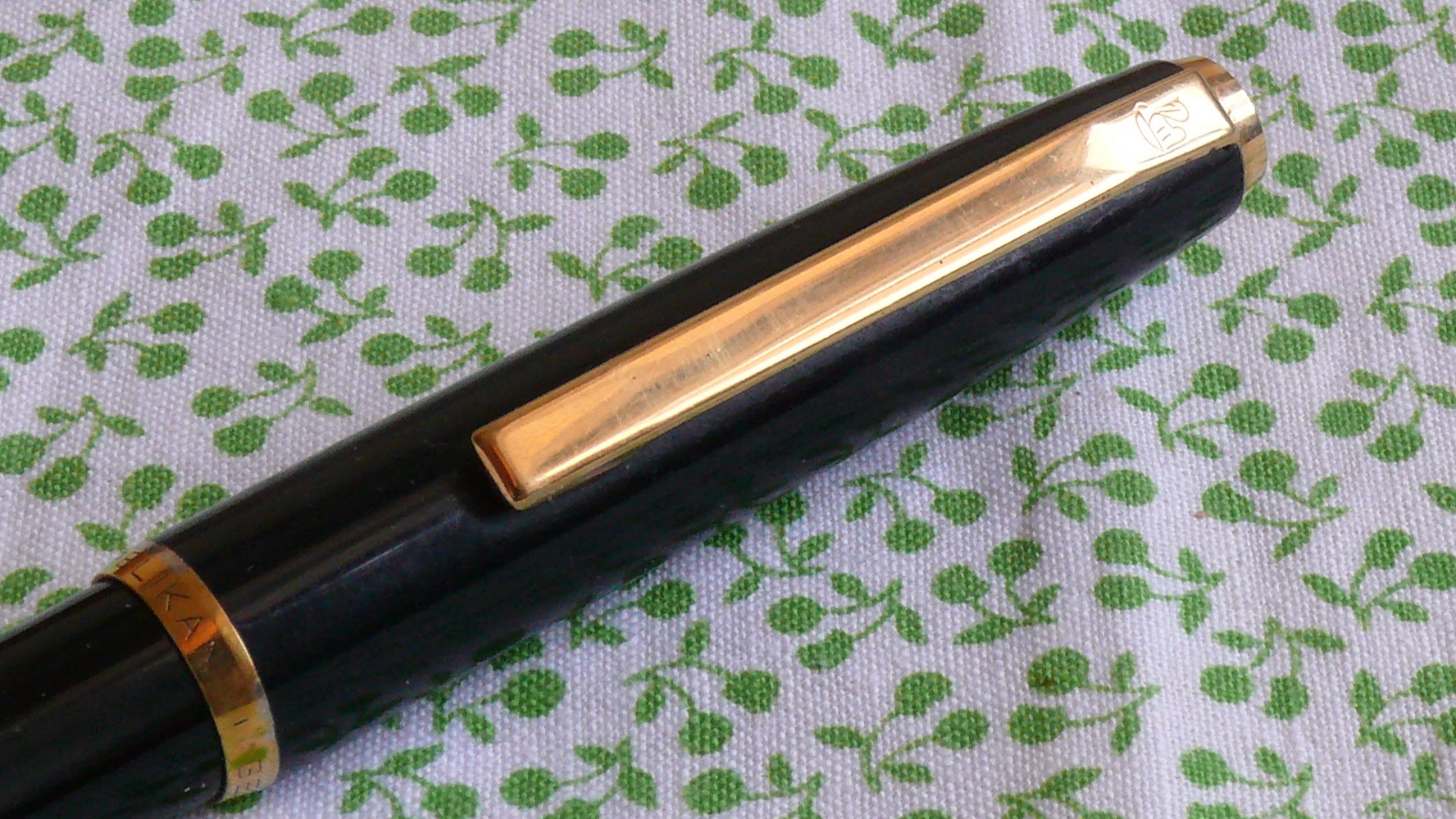 Pelikan M 25 Clip und Kappenband.jpg