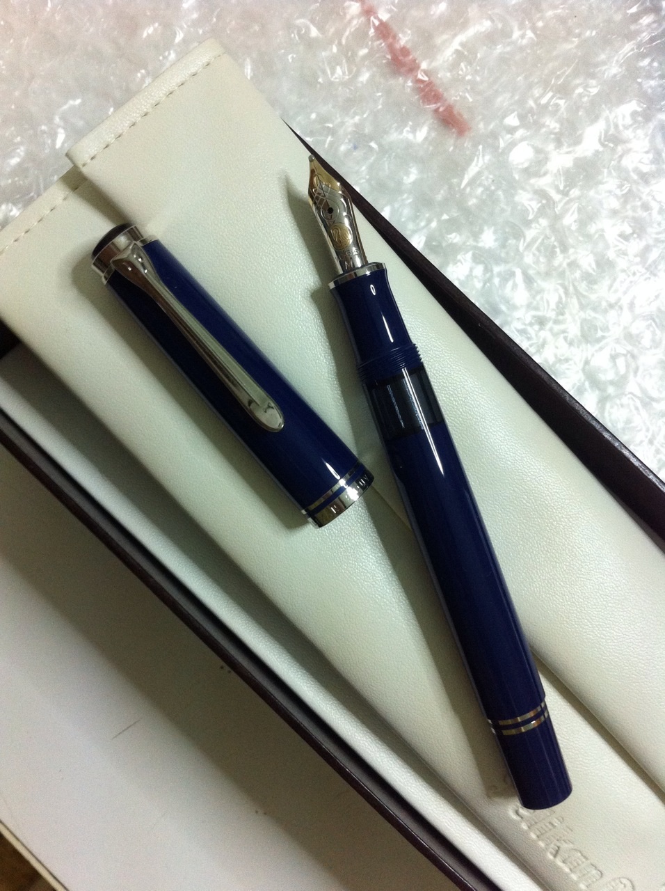 Pelikan M605