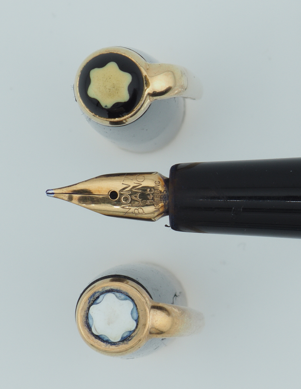 Ungewöhnlicher (unten) und gewöhnlicher Kappenkopf eines MB 252.