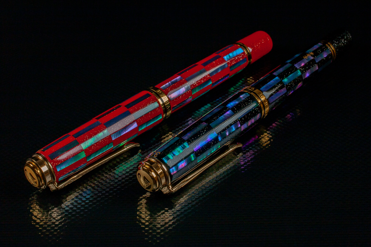 Pelikan, LE, M1000 Raden, Red & Black Infinity, 01.jpg