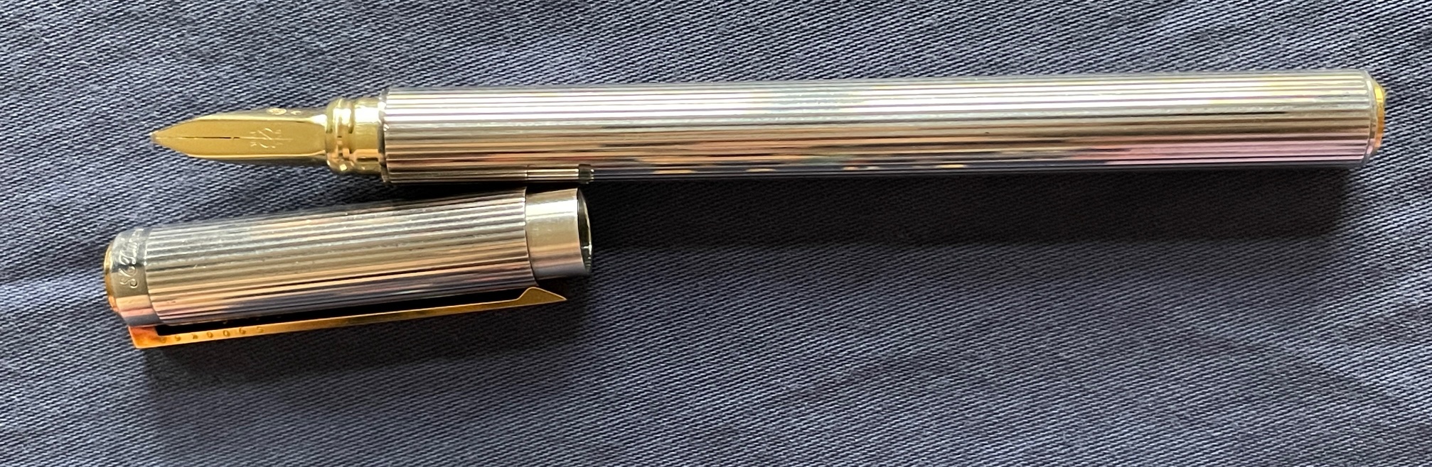 S.T. Dupont Gatsby Slim 02.jpg