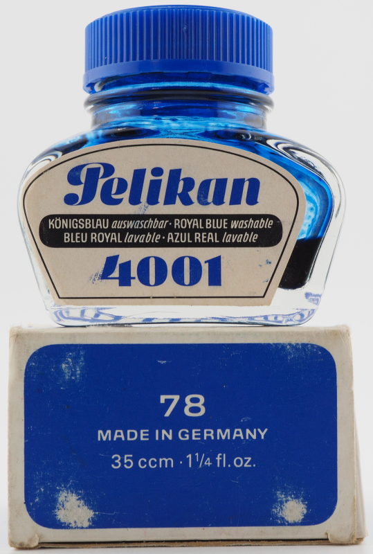 Bodenklappe von Umkartons von 1971 bis 1973 mit der Angabe von 35 ml