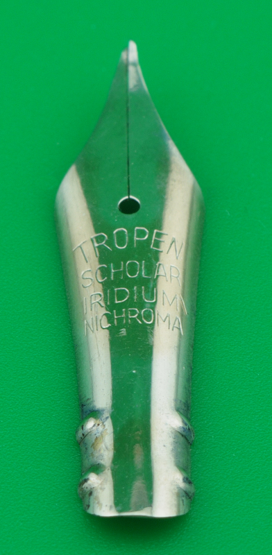 Tropen Scholar Triple Feder.jpg