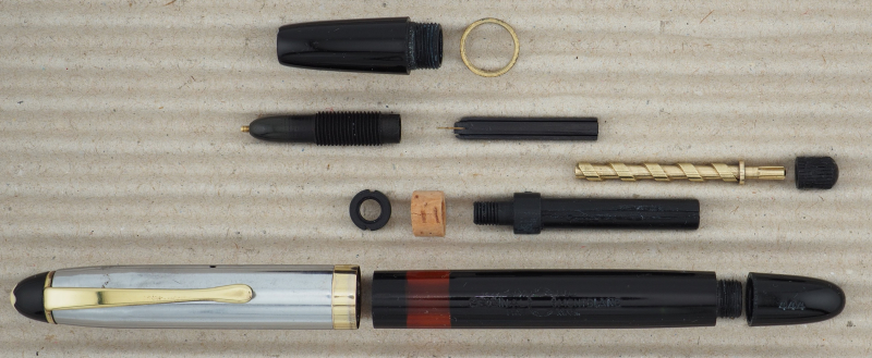 MB 444 zerlegt stacked.jpg