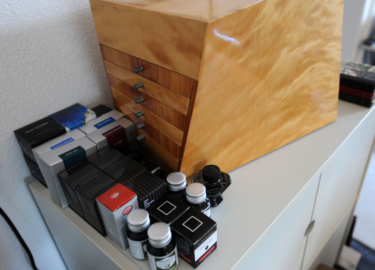 PenAddiction_02.jpg