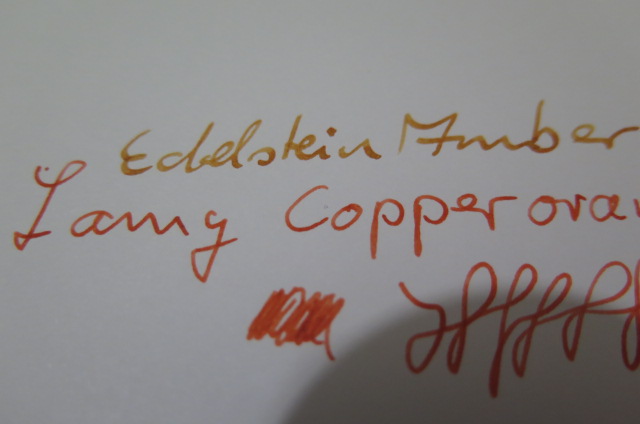 Pelikan Edelstein Amber als Herbstfarbe zum Vergleich