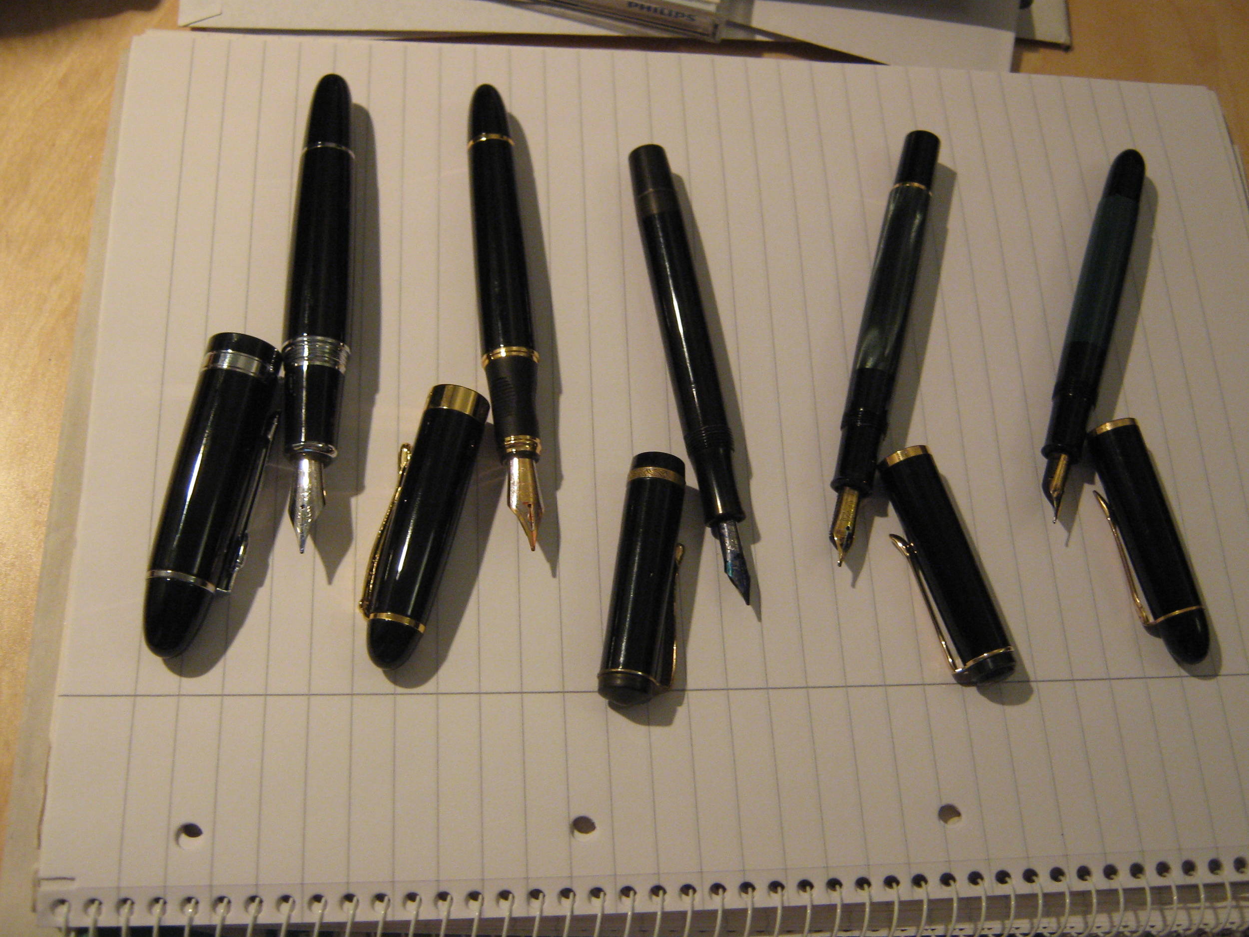 Jinhao 159, Jinhao x450 (habe ich 2 davon), Matador mit RO Feder, Pelikan M200 mit OB Feder, Pelikan M120 &quot;F&quot;