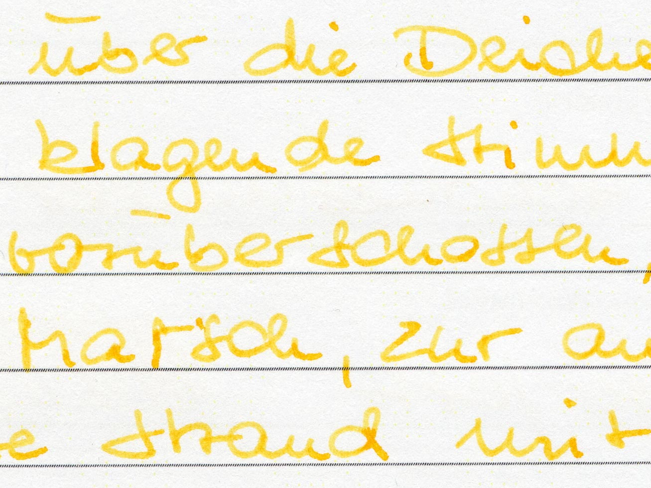 Diamine_Amber_03.jpg