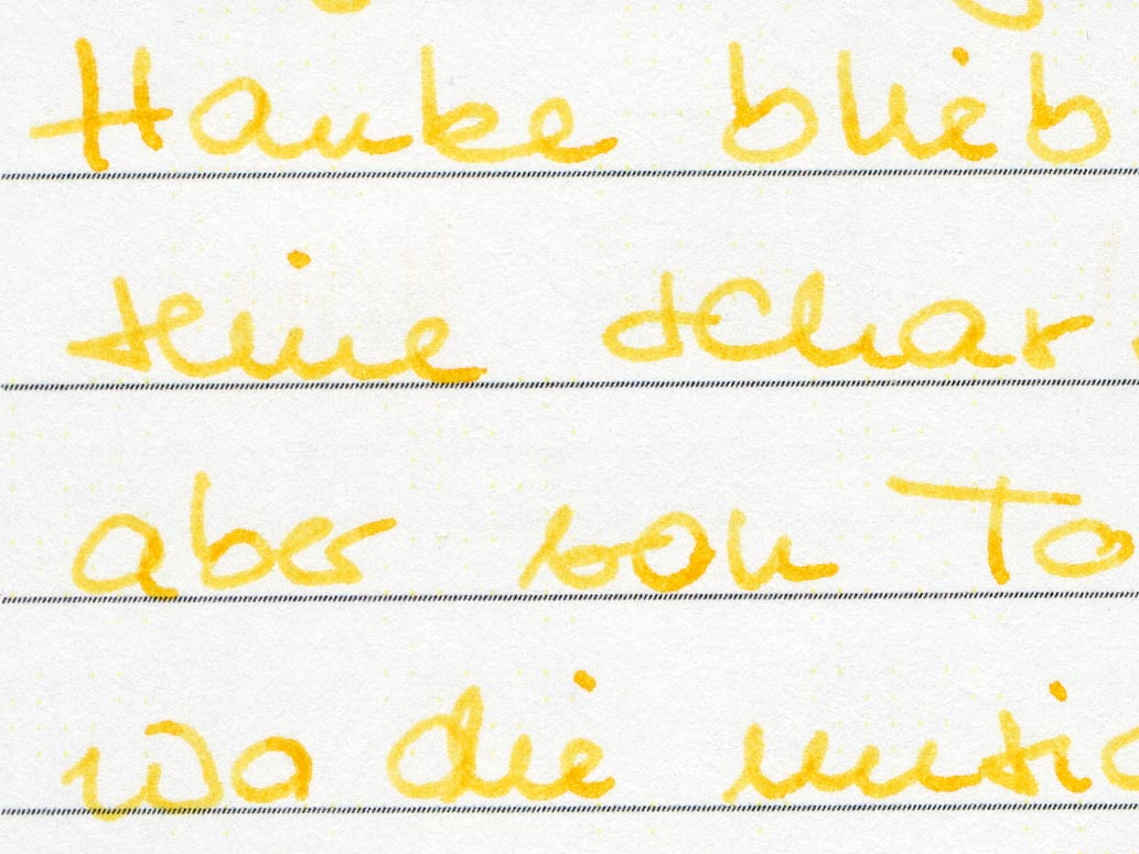 Diamine_Amber_04.jpg