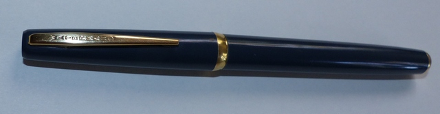 verdeckte Feder und Clip