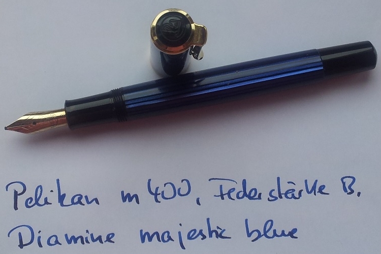 Souverän schwarz-blau.jpg