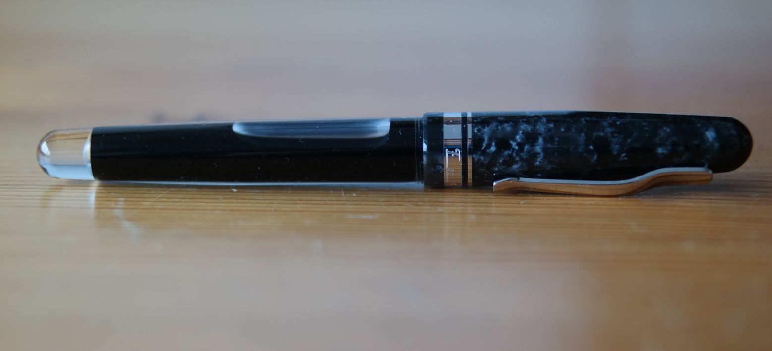 Desktop_007.jpg