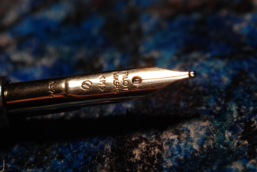 DSC_9855_small.jpg