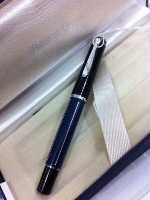 Pelikan M215 blue stripes