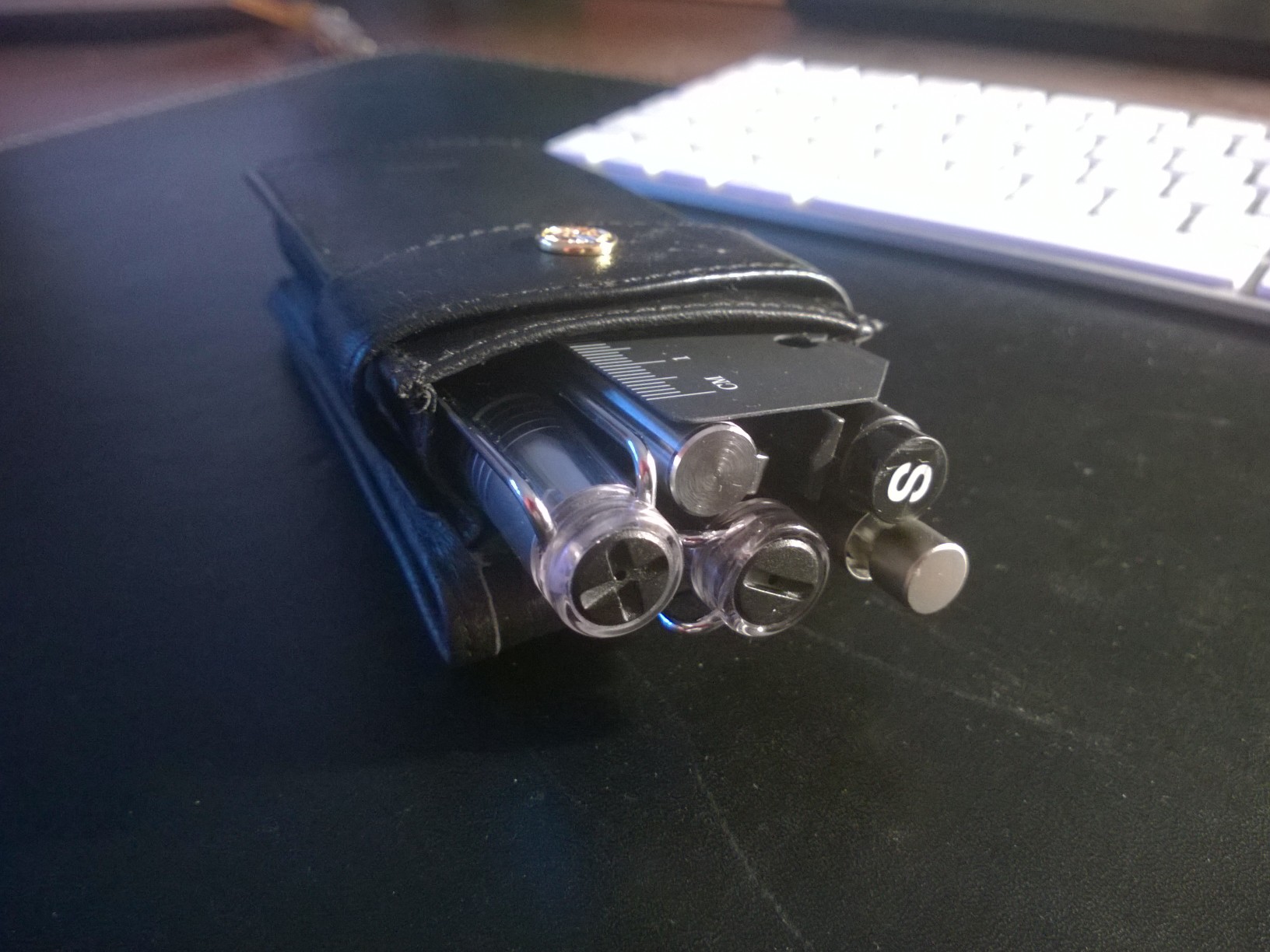 Aktuelles Etui
