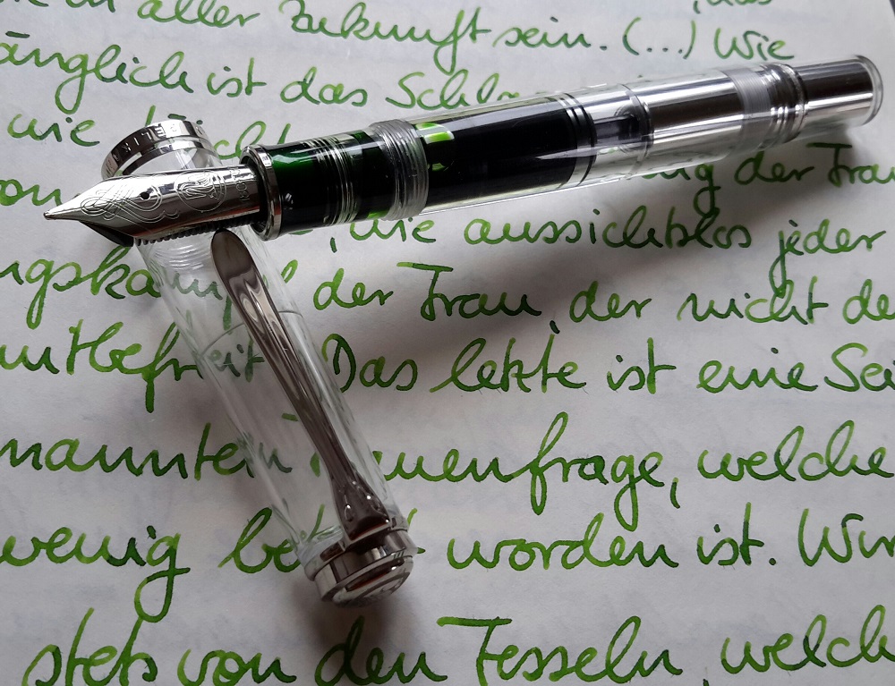 Pelikan M1005 Demonstrator.jpg
