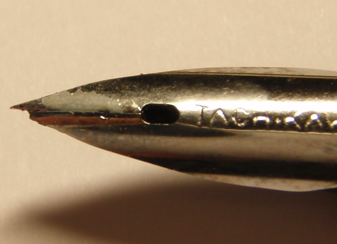 School Pen Korrosion 2.JPG
