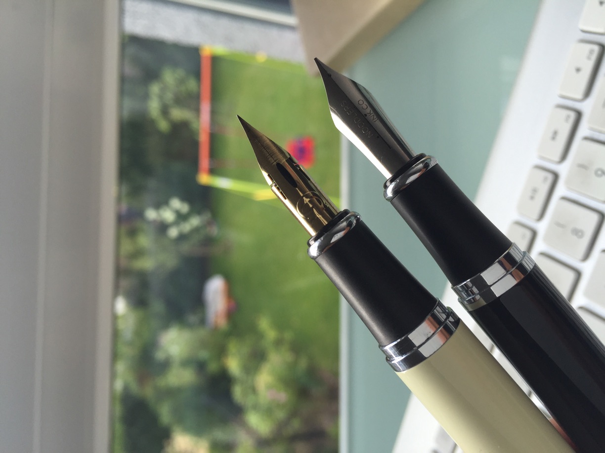 Hier mal ein Jinhao x750 mit einer (Titan) Zebra G und ein weiterer mit einer Noodlers Flexfeder untipped.